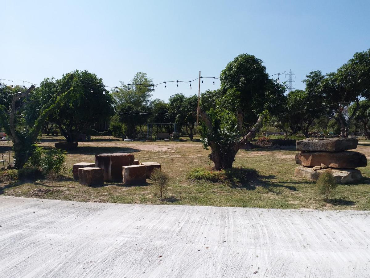 ホテル Baan Hin Sai Suay Nong Sarai エクステリア 写真